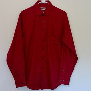 VAN HEUSEN BURGUNDY BUTTONED DOWN DRESS SHIRT